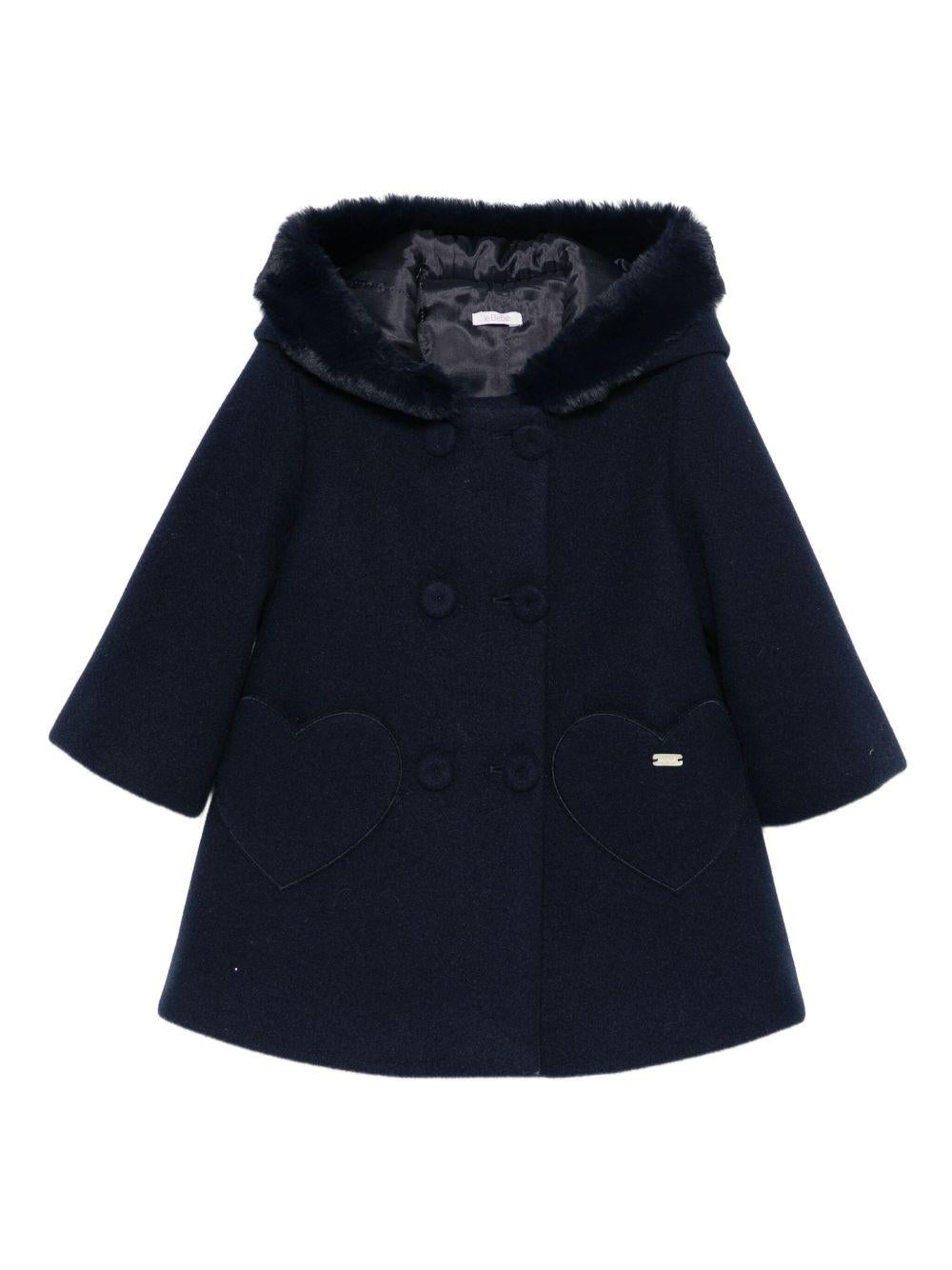 le bebe' cappotto con cappuccio bordato in ecopelliccia e particolare tasca a forma di cuore LBG6156BL LE BEBE'