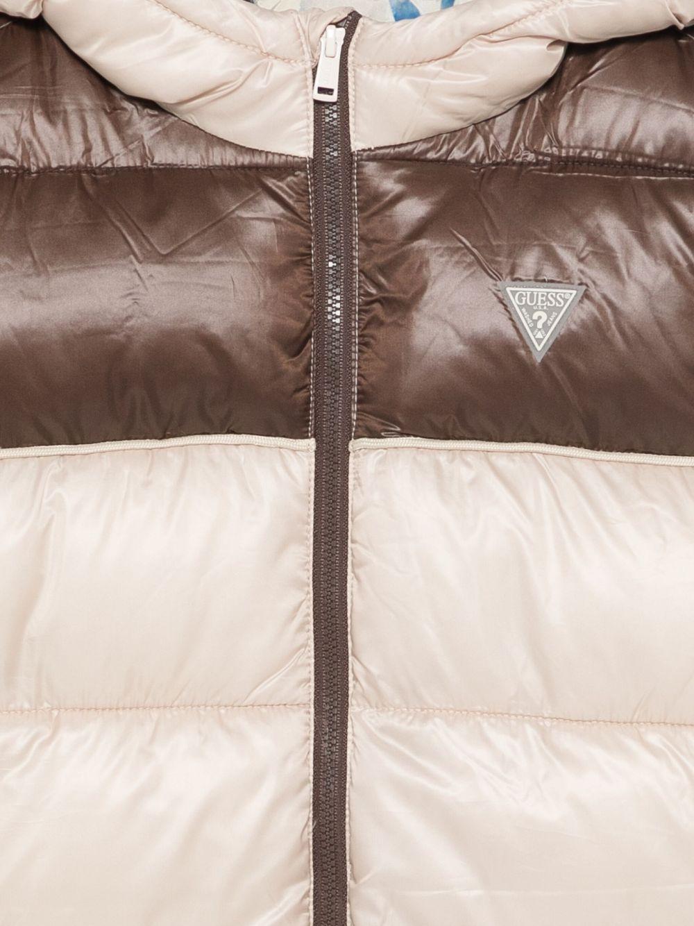 guess piumino con cappuccio bicolore N5YL00WEGY0F9QX guess