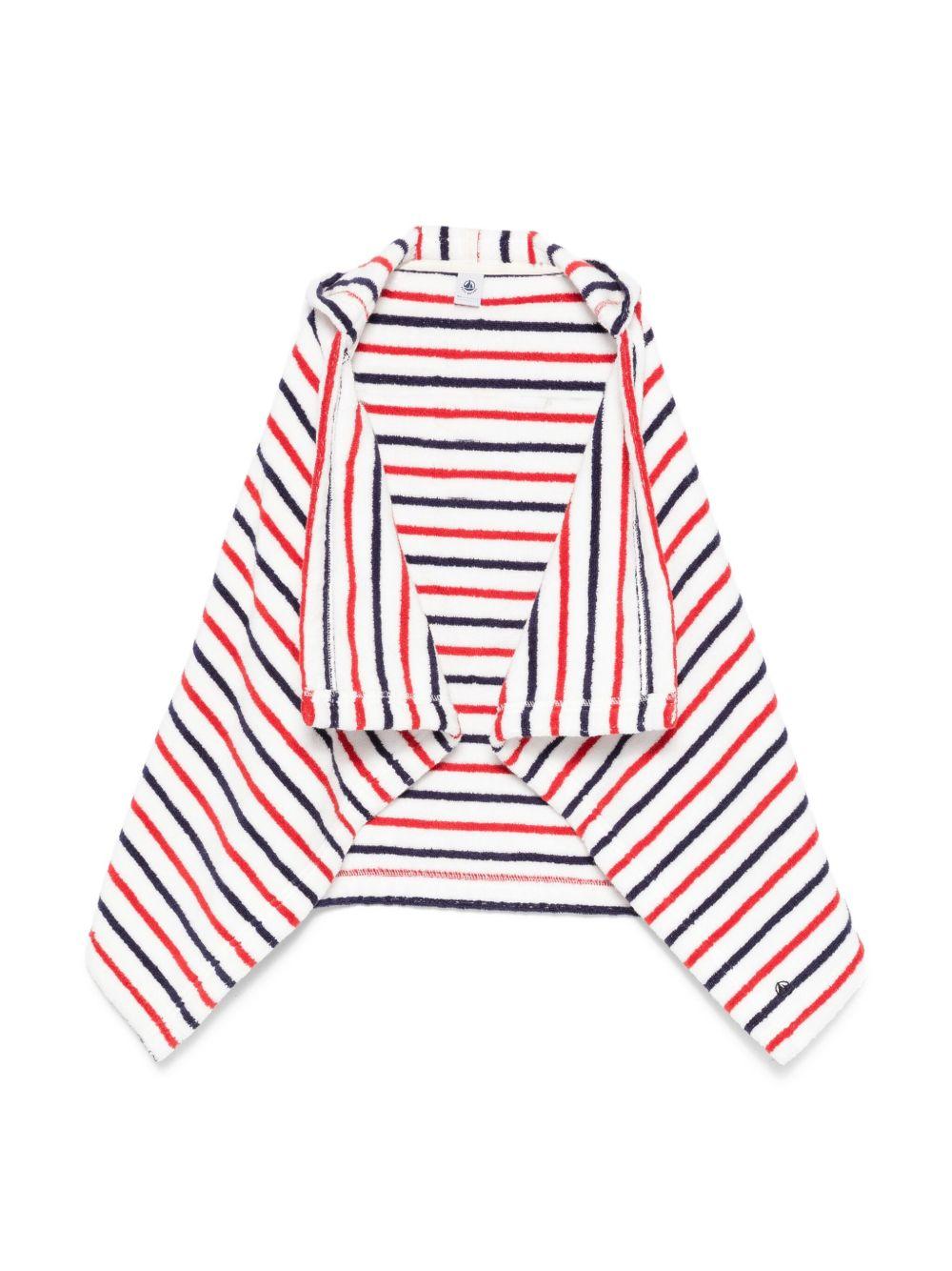 A0DXIMLT Petit bateau