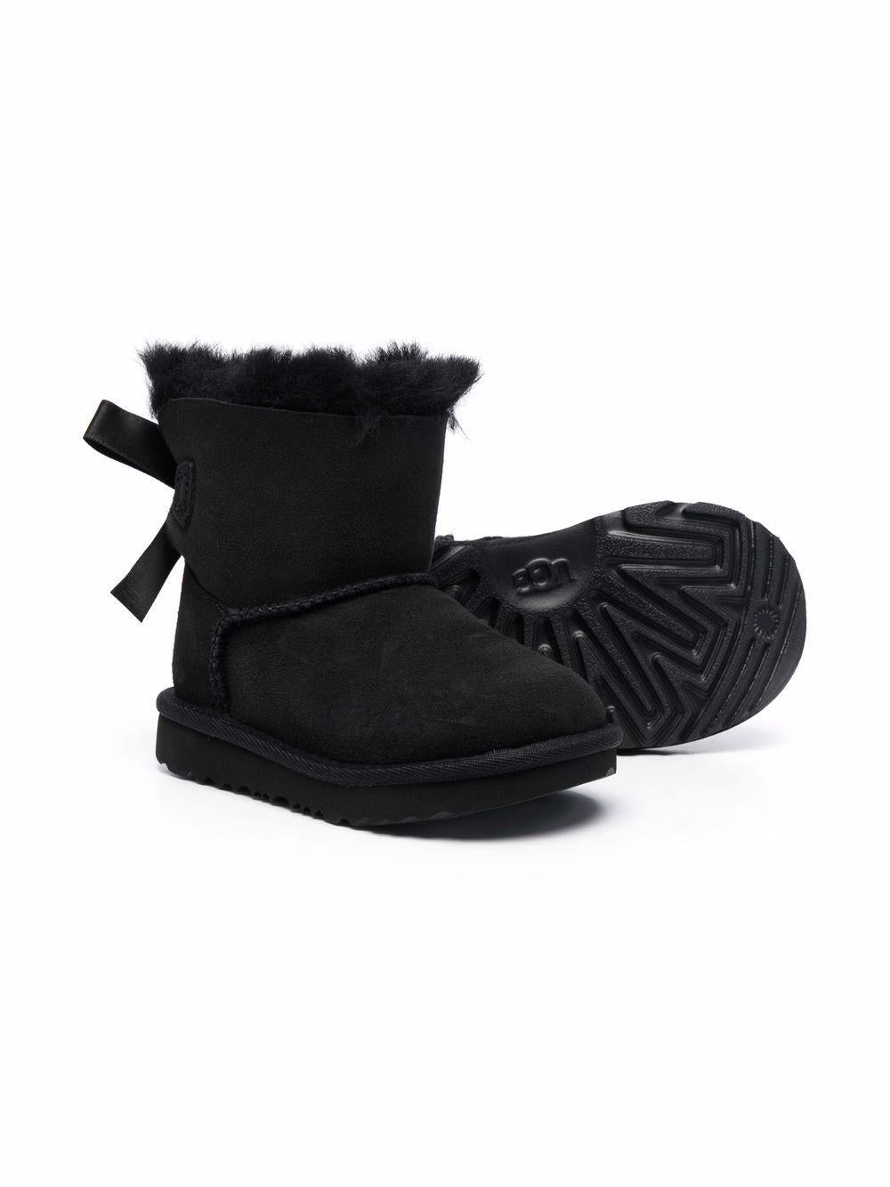 1017397TBLK UGG