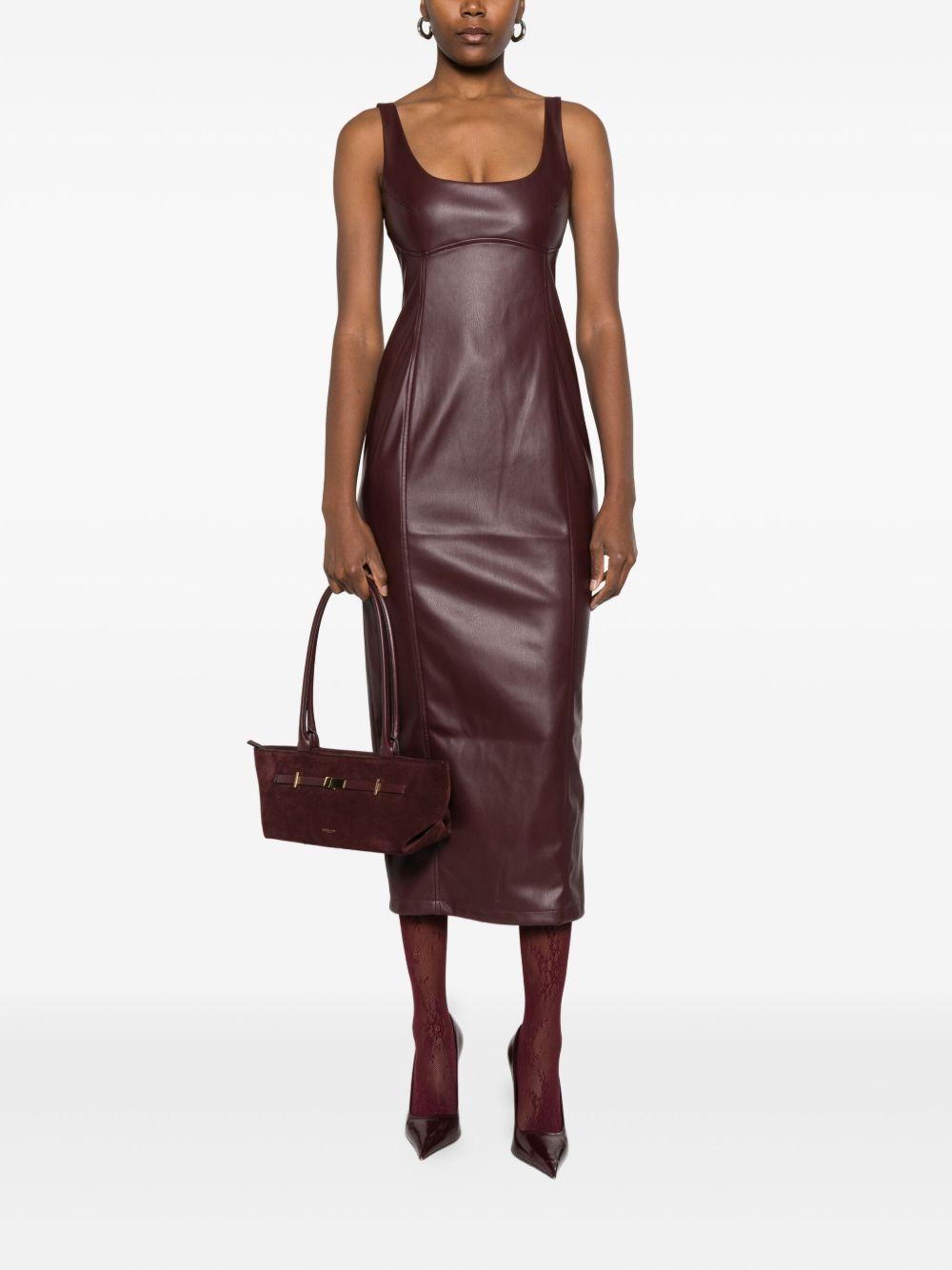 O11010CSABA SO ALLURE