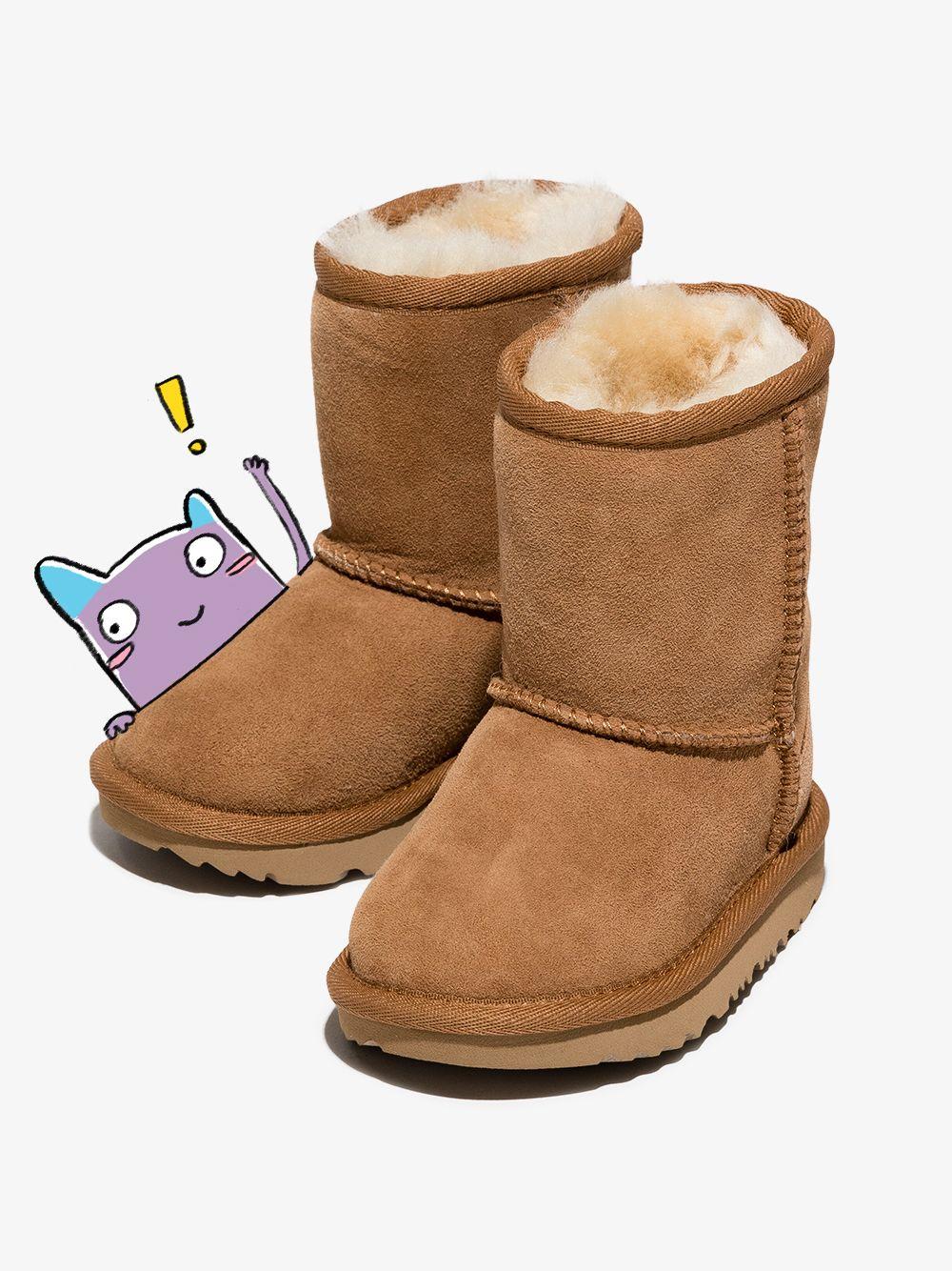 1017703TCHE UGG