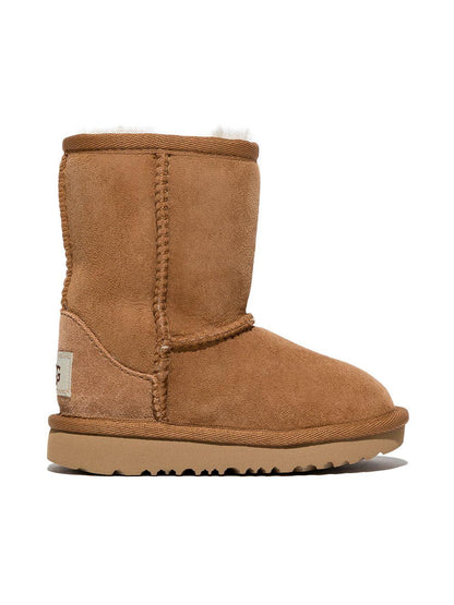 1017703TCHE UGG